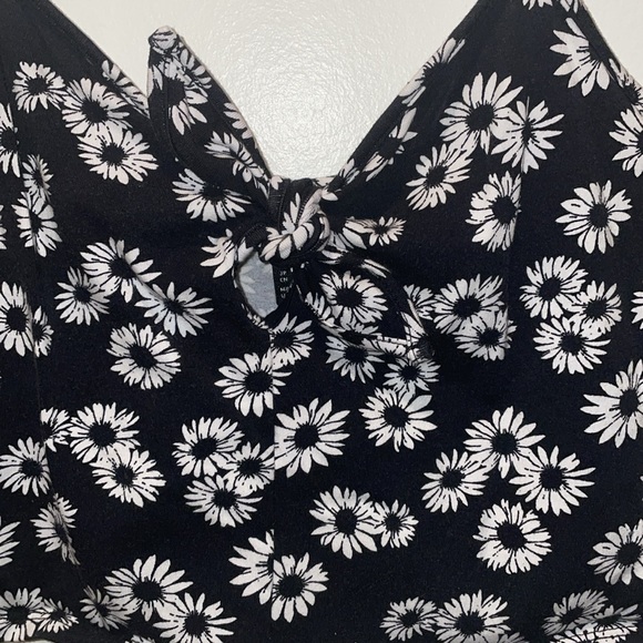 Forever 21 Black and White Sunflower Crop Tank Top with Tie Front - Picture 2 of 5